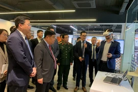 El viceprimer ministro vietnamita Nguyen Chi Dung en la inauguración del Centro de Investigación y Desarrollo (I+D) y el Centro de Excelencia (COE) en IA y gemelos digitales en el Centro de Innovación Nacional (NIC) (Foto: QDND)