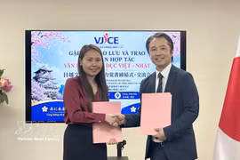 El Centro VJCE y la Escuela Aoyama sellan una alianza en Tokio para potenciar la enseñanza del japonés y formar recursos humanos de alta calidad. (Foto: VNA)