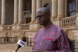 El portavoz del presidente de Sudáfrica, Vincent Magwenya. (Foto: VNA)