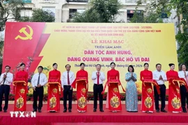 Vietnam celebra 96 años de la fundación del Partido con exposición fotográfica (Foto: VNA)