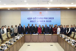 Participantes en el evento. (Foto: VNA)