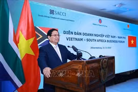 El primer ministro vietnamita, Pham Minh Chinh, en el foro empresarial. (Foto: VNA)