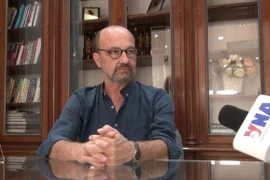 Experto argentino destaca reforma institucional y adelanto electoral en Vietnam