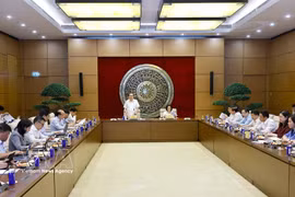 El presidente de la Asamblea Nacional de Vietnam, Tran Thanh Man, insta a renovar la gestión en sector de cultura y sociedad. (Foto: VNA)