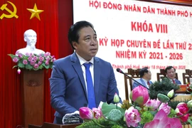 Nguyen Khac Toan elegido presidente del Comité Popular de ciudad de Hue. (Foto: VNA)