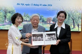 Área de reliquias del Presidente Ho Chi Minh recibe valiosas fotografías históricas (Foto: VNA)