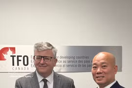 Representantes de la Agencia Vietnamita de Promoción del Comercio (Vietrade) y la Organización de Promoción del Comercio de Canadá (TFO). (Foto: VNA)