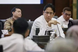 El Ministro de Finanzas, Purbaya Yudhi Sadewa, asiste a la audiencia de quejas del Canal de Desbloqueo del Grupo de Trabajo P2SP en el Edificio del Ministerio de Finanzas en Yakarta, el 26 de enero de 2026. (Foto: Antara)