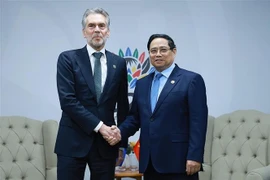 El primer ministro de Vietnam, Pham Minh Chinh, y su homólogo de los Países Bajos, Dick Schoof. (Foto: VNA)