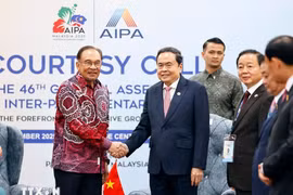 El presidente de la Asamblea Nacional de Vietnam, Tran Thanh Man, y el primer ministro de Malasia, Anwar Ibrahim. (Foto: VNA)