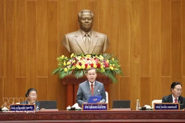 La Asamblea Nacional de Laos elige a principales dirigentes del país (Foto: VNA)