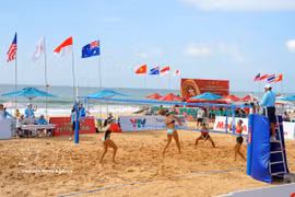 Disputan 16 equipos torneo internacional de voleibol de playa en Lam Dong
