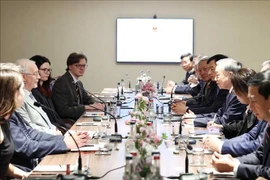 El secretario general del Partido Comunista de Vietnam, To Lam, en un encuentro con Robert Griffiths, secretario general del Partido Comunista Británico (PCB). (Foto: VNA)