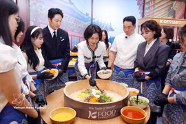 Primera dama de Corea del Sur participa en Festival de Cultura y Turismo del país noreste de Asia en Vietnam (Foto: VNA)