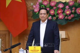 El primer ministro de Vietnam, Pham Minh Chinh, ordena reconstruir todas las casas dañadas por inundaciones. (Foto: VNA)