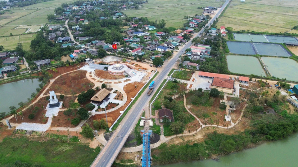 El proyecto, con una inversión total de 80 mil millones de dongs (3 millones de USD), fue aprobado por el Comité Popular de la provincia de Quang Tri en diciembre de 2024 y es ejecutado por la Junta de Gestión de Proyectos de Inversión en Construcción de la localidad. (Foto: VNA)