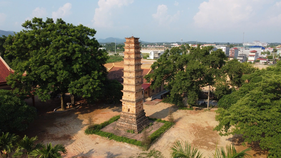 La Torre Binh Son es la torre de ladrillo cocido más alta de la dinastía Tran (1225-1400) que aún se conserva. Foto: VNA