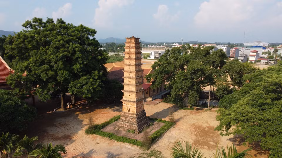 La Torre Binh Son es la torre de ladrillo cocido más alta de la dinastía Tran (1225-1400) que aún se conserva. Foto: VNA