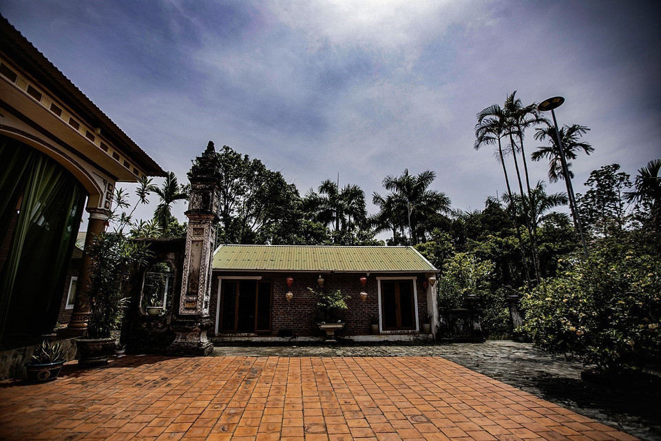La vivienda tradicional de la familia Dinh Cong en la comuna Luong Son, provincia de Phu Tho, conserva aún muchas de sus características históricas. (Foto: VNA)