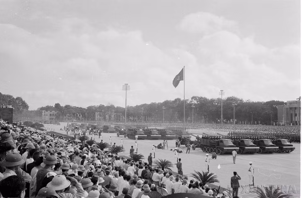 Plaza Ba Dinh, la mañana del 2 de septiembre de 1975. Foto: VNA
