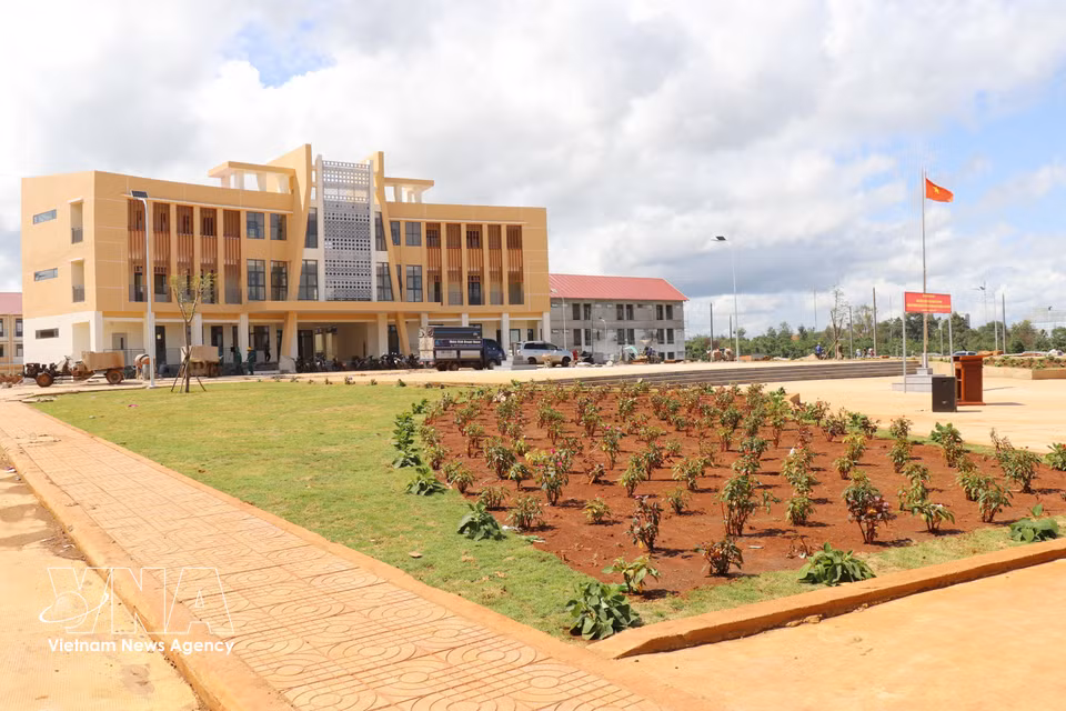 La Escuela Internado de Educación Integrada de Primaria y Secundaria Básica Thuan An en la provincia de Lam Dong, ha sido recientemente construida con instalaciones amplias y modernas. Foto: VNA