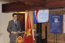 El vicecanciller Eduardo Paes Saboia interviene en el evento. (Fuente: VNA)
