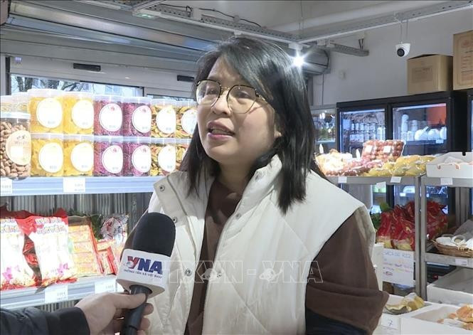 Do Thi Quynh Phuong, propietaria del Mercado Vietnam-Francia (Foto: VNA)