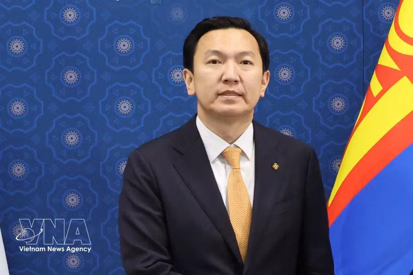 El primer ministro de Mongolia, Nyam-Osor Uchral (Foto: Yonhap/VNA)