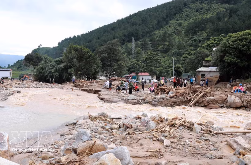 Un pueblo afectado por inundaciones repentinas en la comuna de Muong Than, provincia de Lai Chau (Foto: VNA)