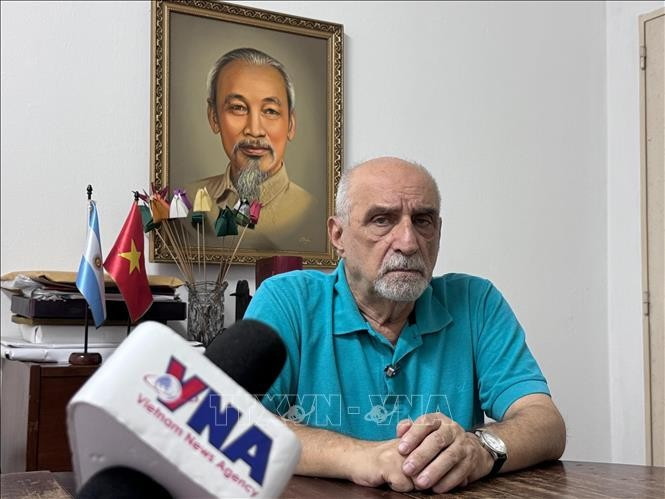 El secretario general del Partido Comunista de Argentina, Jorge Kneneyss (Foto: VNA)