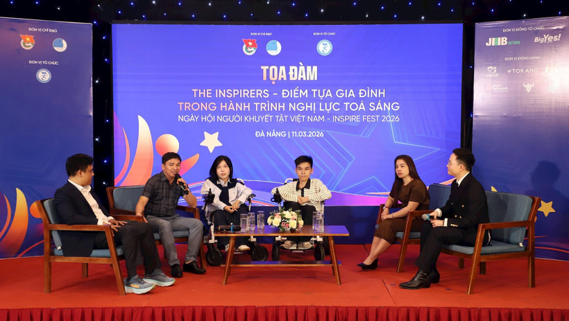 Un seminario en el programa (Foto: congly.vn)