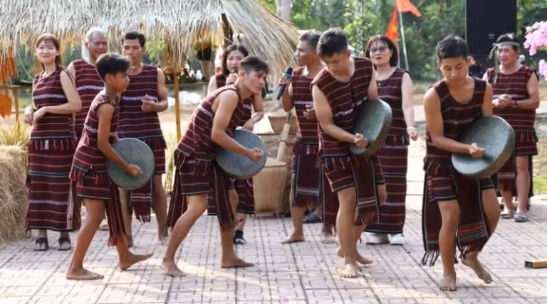La provincia de Dong Nai cuenta con la mayor población de la minoría étnica Cho Ro del país, con aproximadamente 16.000 pobladores. (Foto: nhandan.vn)