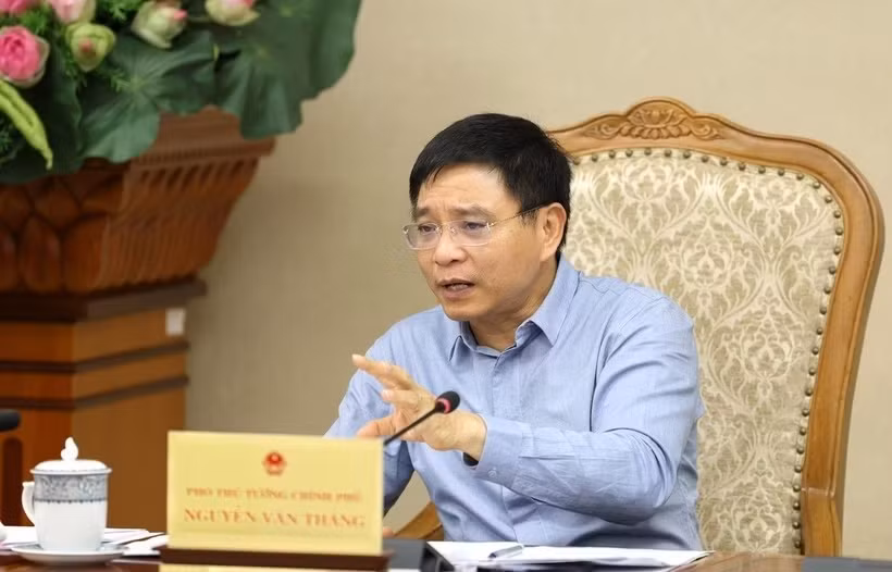 El viceprimer ministro vietnamita Nguyen Van Thang interviene en la cita (Foto: https://baochinhphu.vn/)