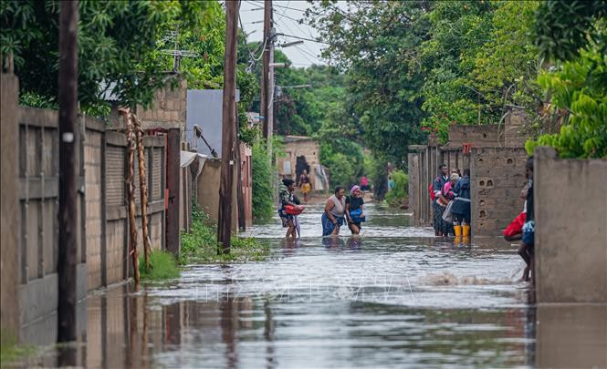 Una zona afectada por inundaciones en la provincia de Maputo, Mozambique, el 12 de enero de 2026 (Foto: Xinhua/VNA)