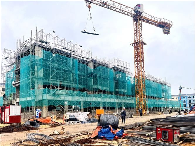 El proyecto de vivienda social Bao Ninh 2, en la provincia de Quang Tri, se prevé completar en el tercer trimestre de 2026 (Foto: VNA)