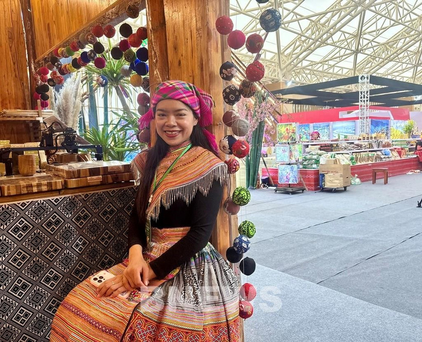 Tran Ngoc Quynh Anh, jefa de la Oficina del Centro de Promoción de Inversiones, Comercio y Turismo de Son La (Foto: VNA)