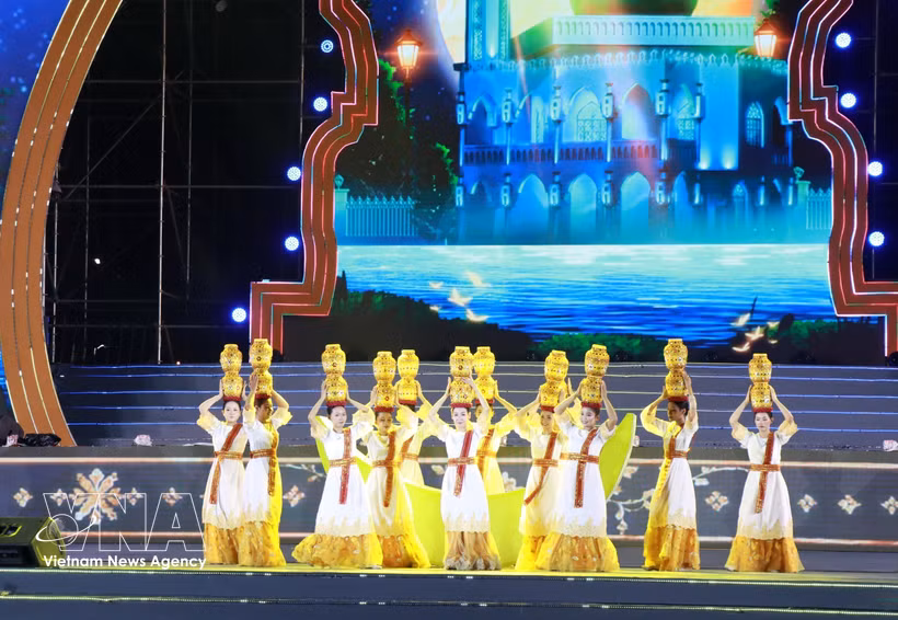 En la clausura del Festival de la Cultura Étnica Cham 2026 (Foto: VNA)