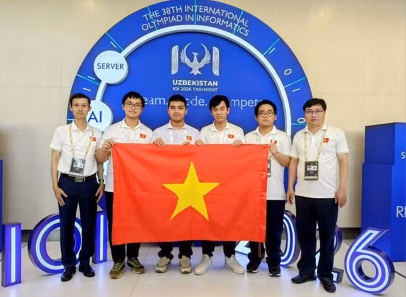 El equipo nacional de Vietnam en la IOI 2026. (Foto: Ministerio de Educación y Formación)