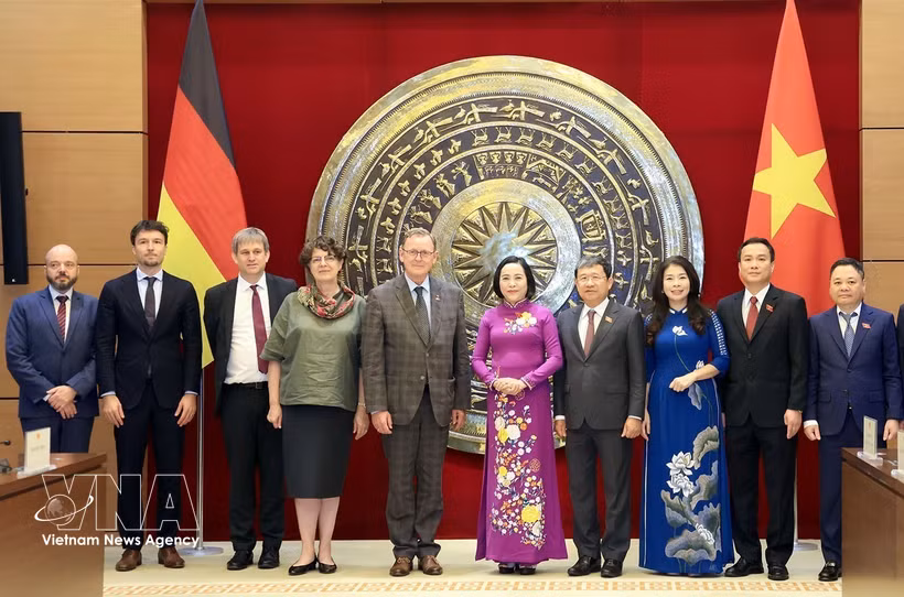 Delegados participantes en la cita (Foto: VNA)