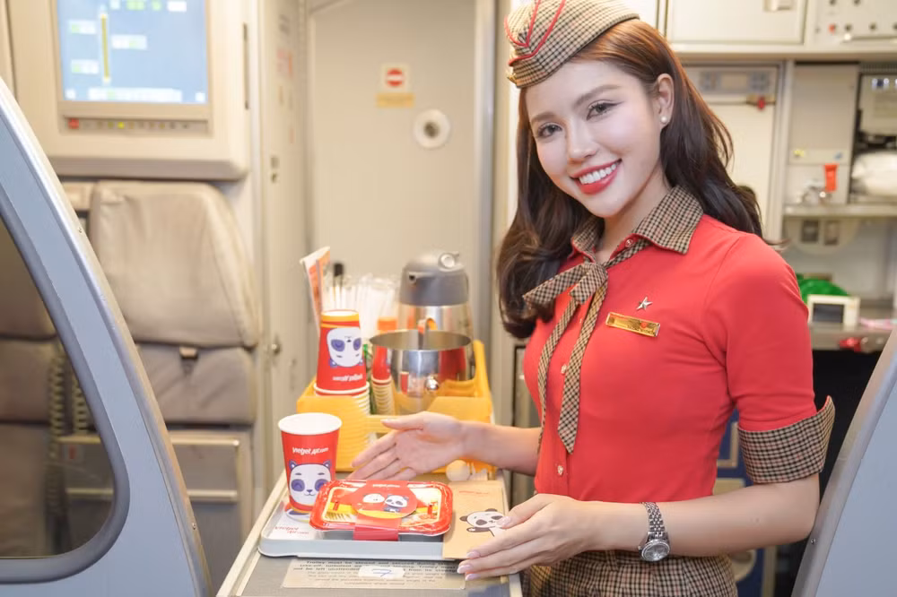 VJ_cabincrew.jpg