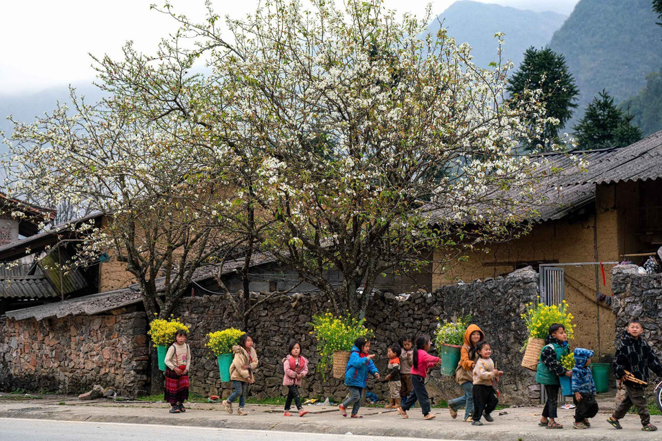 La belleza de su gente combinada con el paisaje es también un gran atractivo para los visitantes. (Foto: VNA)
