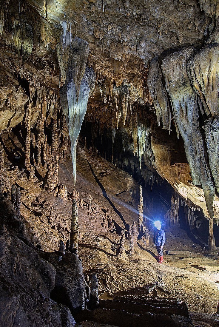 La cueva Nam Son es un lugar prístino con misterios sin descubrir que atrae a visitantes. Foto: VNA