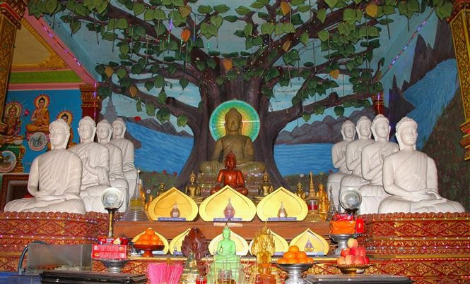 El solemne espacio interior del Sala. Foto: VNA