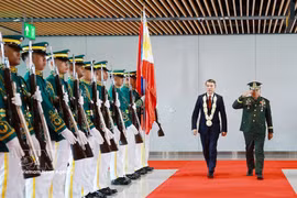 El primer ministro de Vietnam, Le Minh Hung, inicia su agenda de participación en la 48.ª Cumbre de la ASEAN. (Foto: VNA)