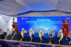 La ceremonia de inicio del proyecto de ampliación de la terminal internacional de pasajeros de Da Nang (Terminal T2). Foto: VNA