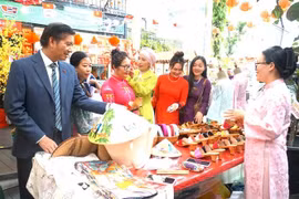 La Embajada de Vietnam en Malasia celebra el Festival del Tet 2025 en Bukit Bintang, Kuala Lumpur (Fuente: VNA)
