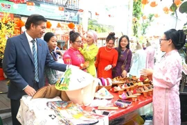 La Embajada de Vietnam en Malasia celebra el Festival del Tet 2025 en Bukit Bintang, Kuala Lumpur (Fuente: VNA)