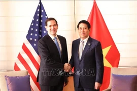 El presidente de Vietnam, Luong Cuong, sostiene un encuentro con el secretario de Estado de Estados Unidos, Marco Rubio. (Fuente: VNA)