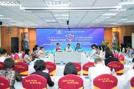 El presidente de VINATEX, Le Tien Truong, informa sobre los resultados de negocios en los primeros seis meses del año. (Foto: Vietnam+)
