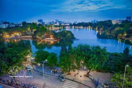 El lago de Hoan Kiem. (Foto: VNA)